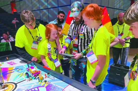 Robotics introduces technology, competition for Neon Knights